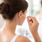 Nettoyage des Oreilles : Comment les Nettoyer sans Danger ?